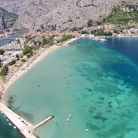 Apartments By The Sea Omis - 15485 Екстериор снимка