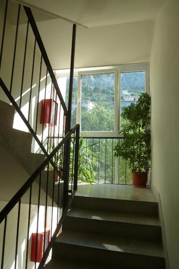 Apartments By The Sea Omis - 15485 Екстериор снимка