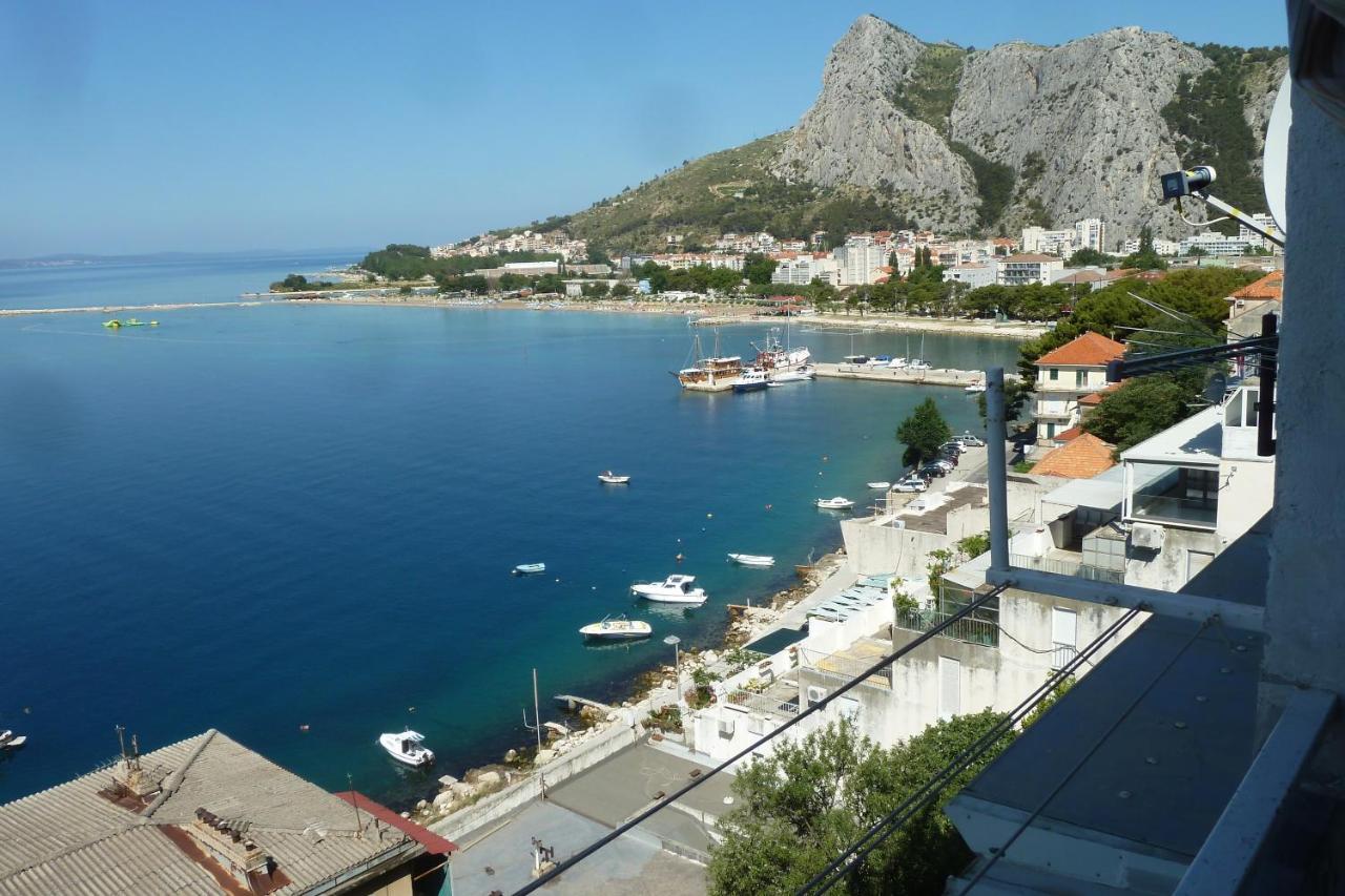 Apartments By The Sea Omis - 15485 Екстериор снимка
