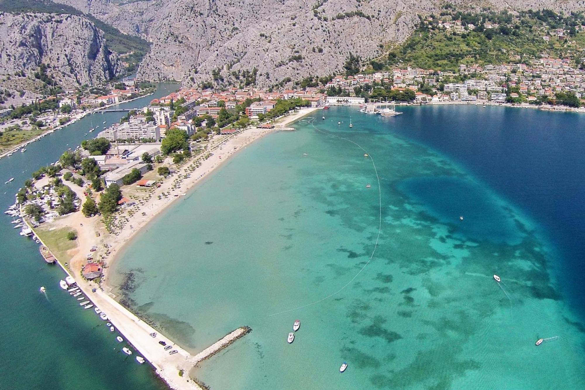 Apartments By The Sea Omis - 15485 Екстериор снимка